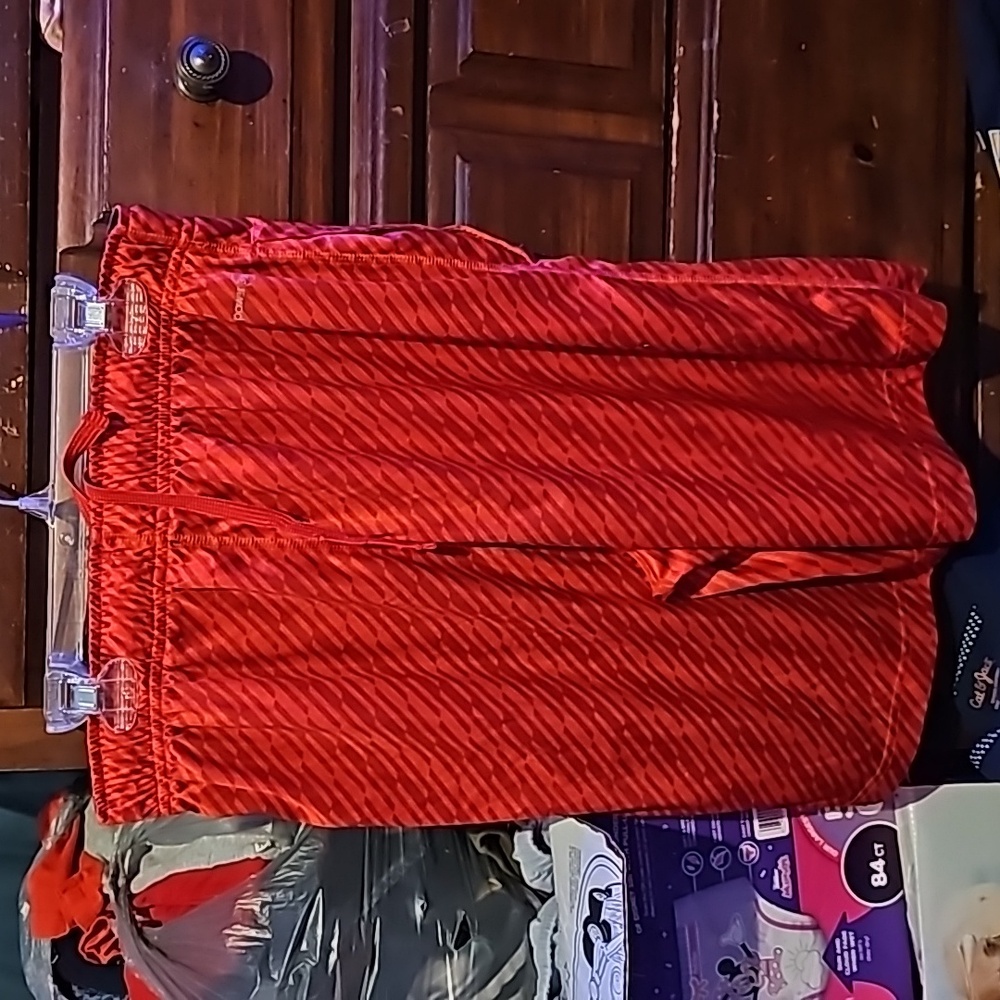 !!.                 Mens S (28-30) shorts